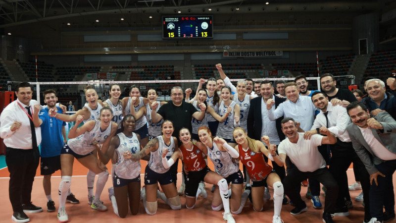 Keçiören kadın voleybol takımından ilk maç ilk galibiyet