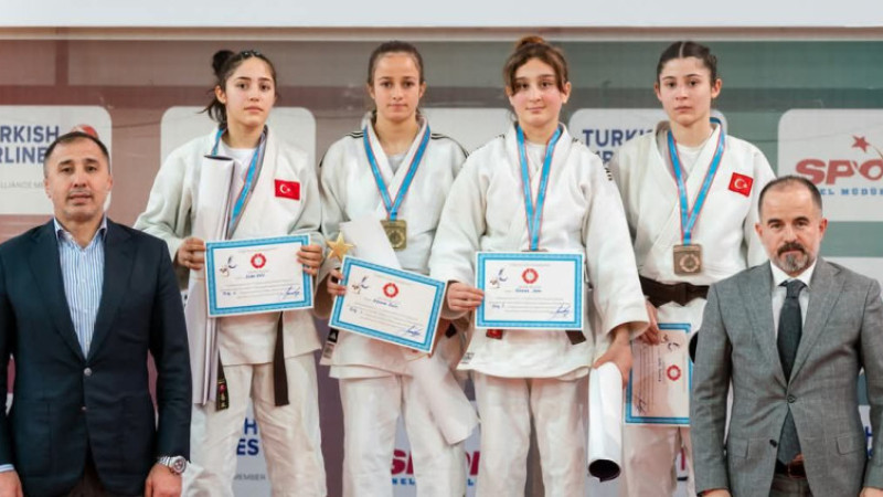 Çubuklu Judocular Türkiye Judo Şampiyonası’nda Madalya Kazandı