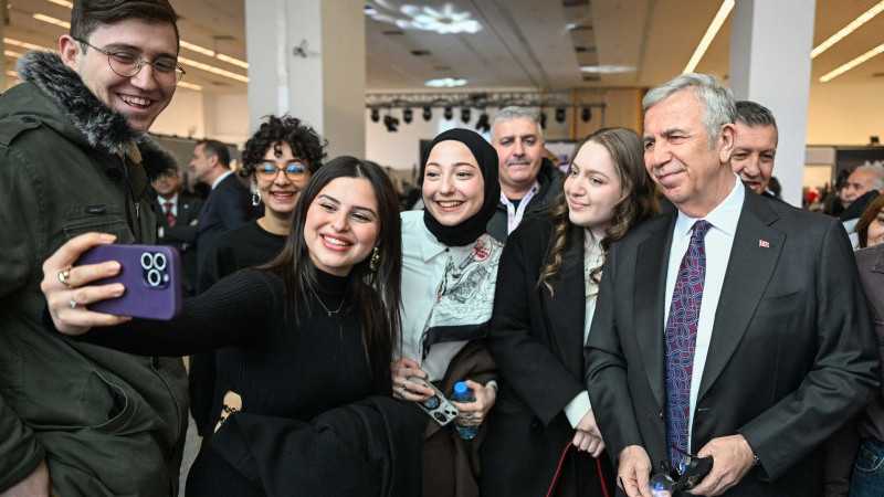 MANSUR YAVAŞ ANKARA ULUSLARARASI HAZIR GİYİM VE MODA FUARI’NA KATILDI