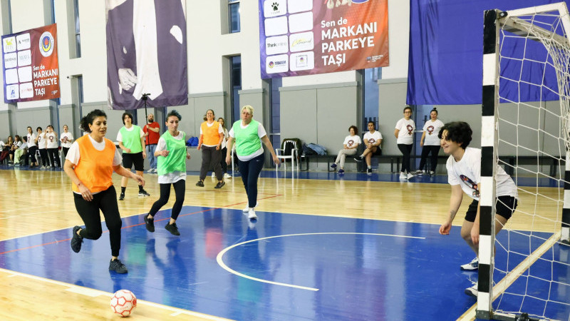 ÇANKAYA'DA KADINLAR EŞİTLİK MÜCADELESİNİ SAHAYA TAŞIDI