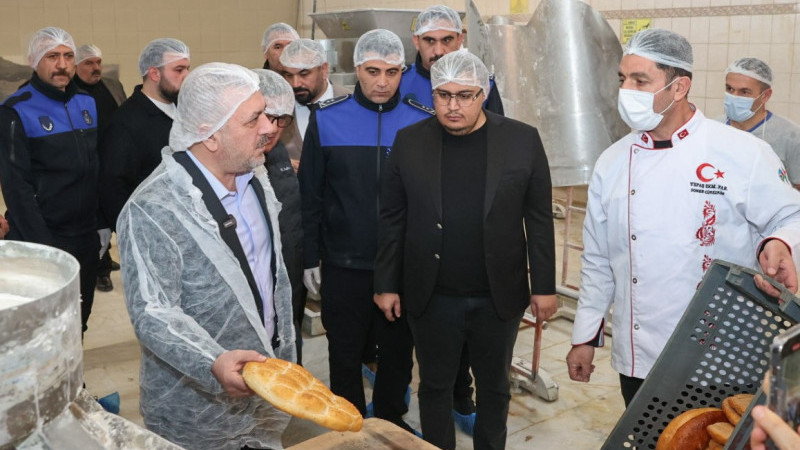 BAŞKAN MURAT ERCAN SİNCAN’DA FIRIN VE PASTANELERİ DENETLEDİ