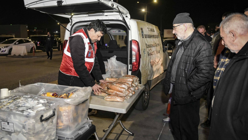 ANKARA BÜYÜKŞEHİR BELEDİYESİNDEN ŞEHİR HASTANELERİNDE SAHUR İKRAMI