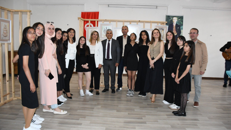 Mamaklı Gençlerden Tarihe Renkli Bir Bakış